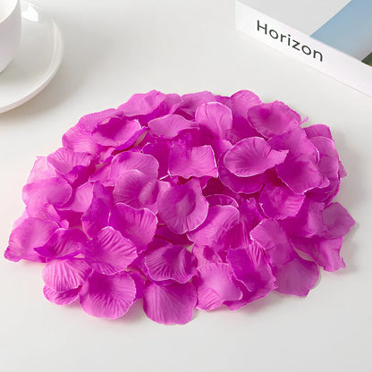 Pack of 100 high-quality silk simulated rose petals, 5cm size, in colours like rose red for wedding room scenes