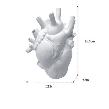 Nordic Style Heart-shaped Dry Vase for desktop decoration in various colors