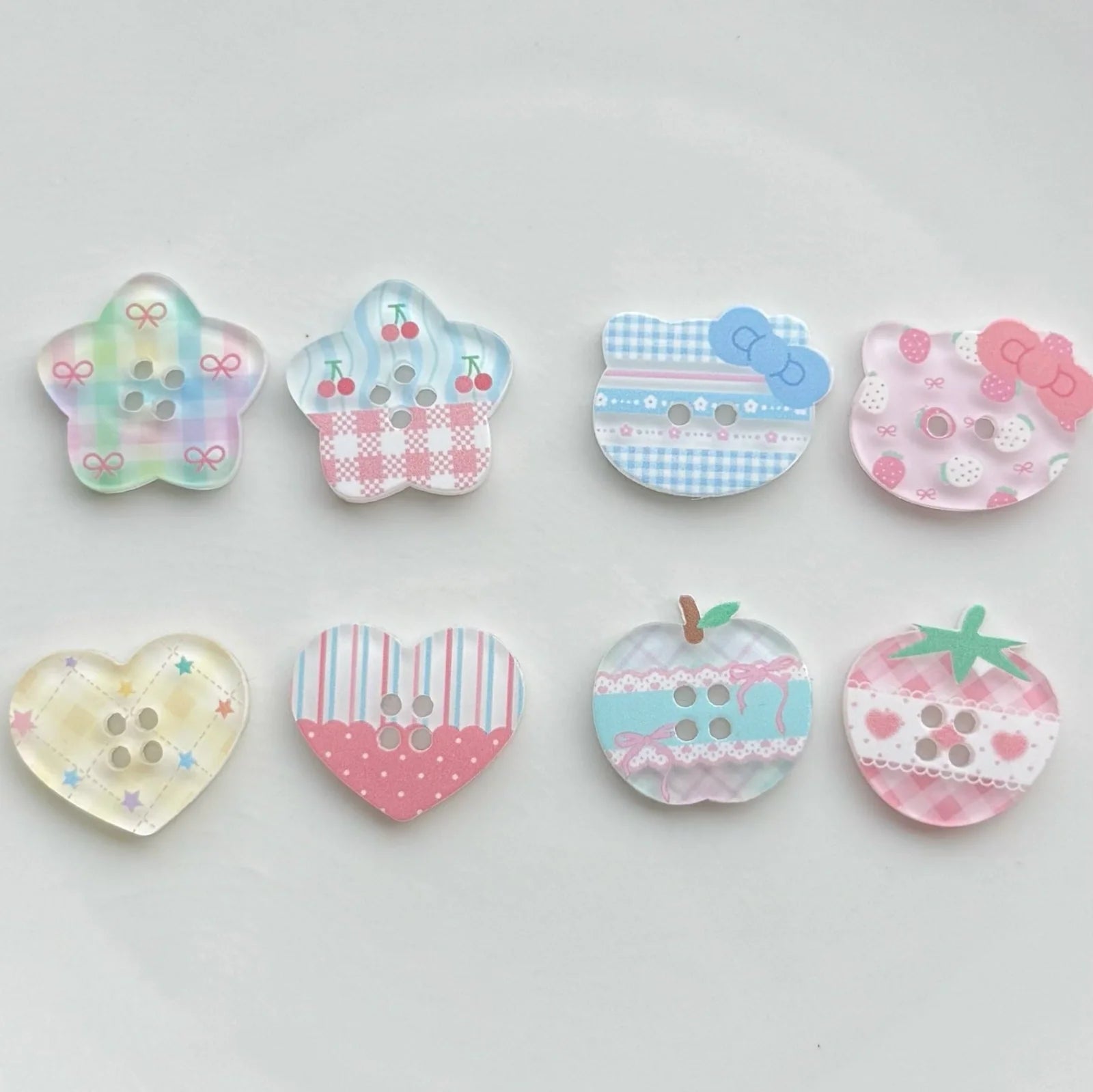 DIY acrylic button with cartoon plaid design measuring 2cm diameter for clothing customisation projects