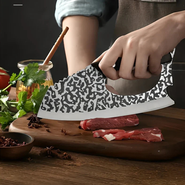 Forged kitchen knife with 20cm blade and ergonomic handle for vegetable preparation