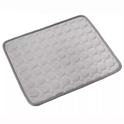 Breathable nylon mesh pet sofa mat for dogs in various sizes and colors