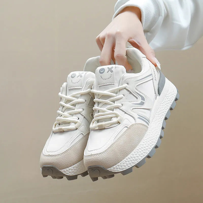 Women's solid colour platform sports casual shoes with flat heel and front lace-up.