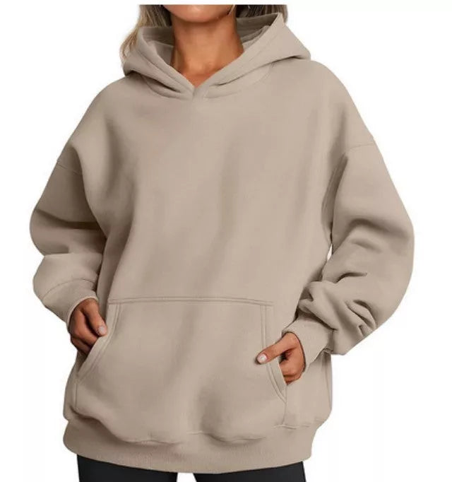 Women's oversized fleece hoodie with pocket in various colors
