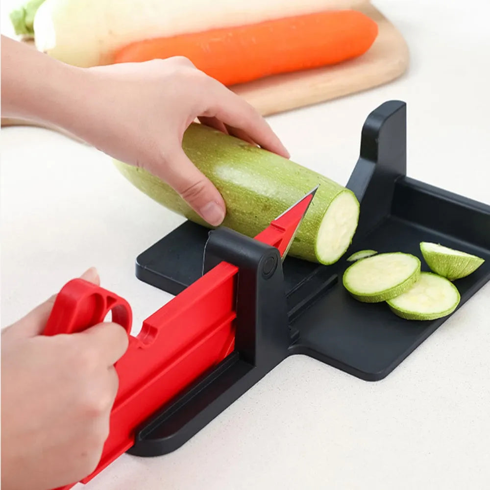 Green and red vegetable cutter with stainless steel blades for carrots and potatoes