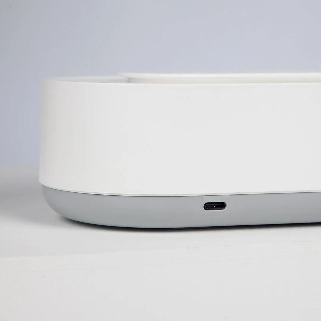 White portable ultrasonic cleaner with stainless steel tank for cleaning jewellery and glasses