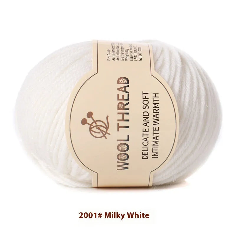 Hand-woven scarf sweater thread roll in domestic wool yarn for baby knitting projects with 10-needle compatibility