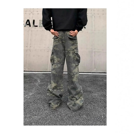 American vintage washed camouflage cargo pants with multiple pockets, Korean-style cut, and mid-waist design