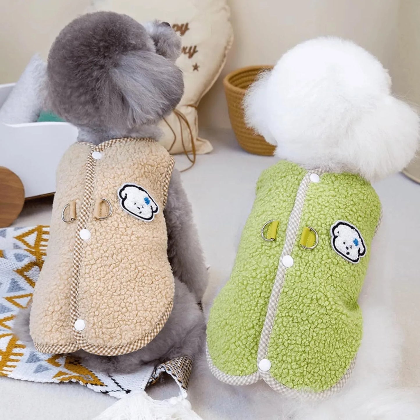 Green dog sweatshirt vest with thickened coral fleece and leash ring for small pets