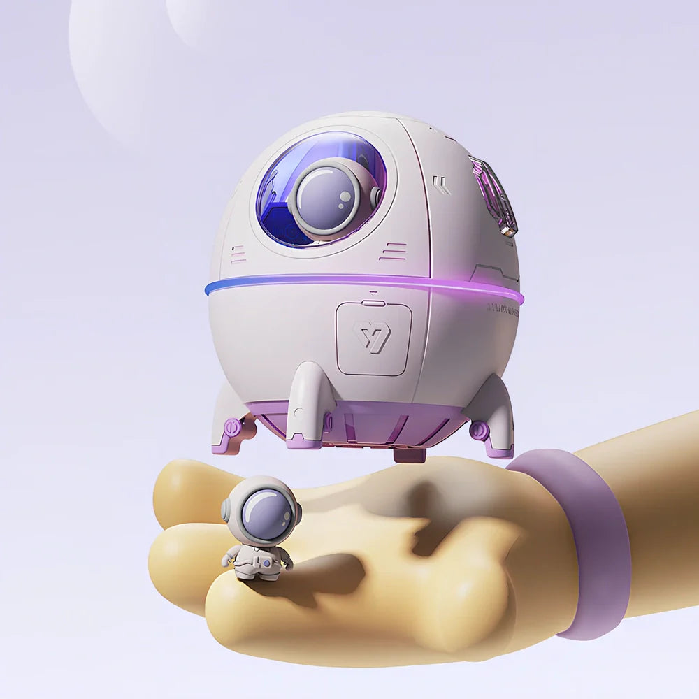 White astronaut-shaped USB humidifier with 110mm × 110mm × 119mm dimensions and USB cable