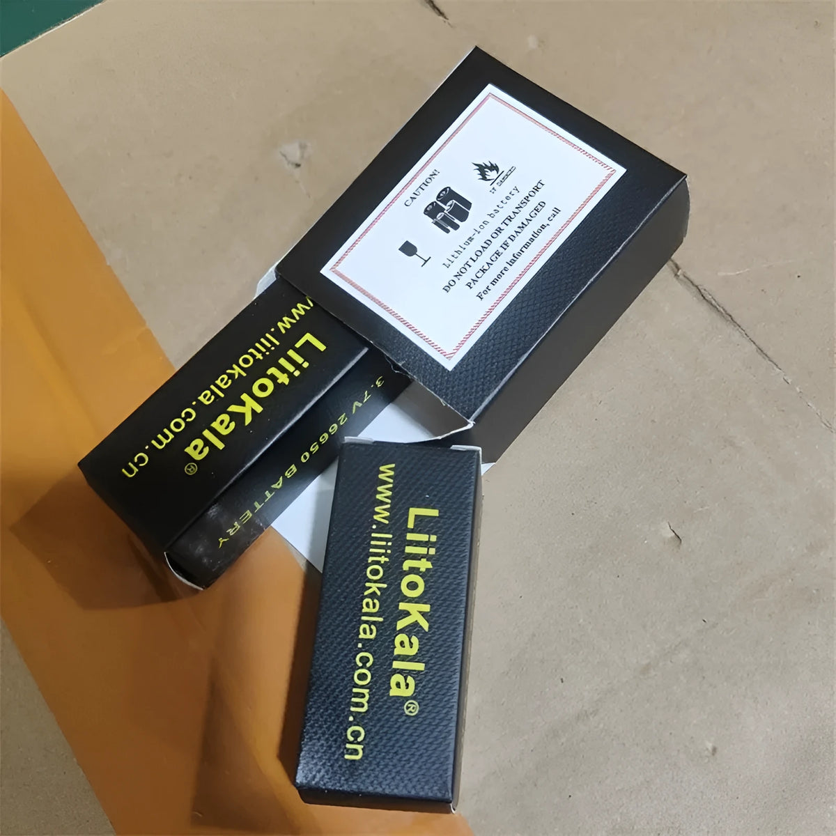 18650 lithium battery 5000mAh 3.6V 20A with 65mm length, available in 18650 and 26650 style options