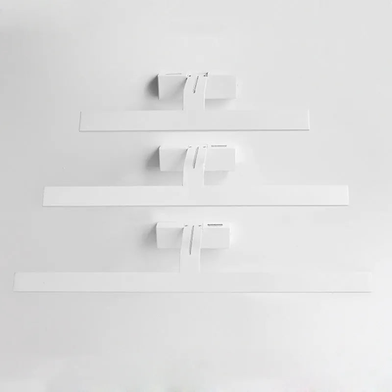 White LED mirror headlight with three-colour dimming for bathroom wall mounting, 520mm length