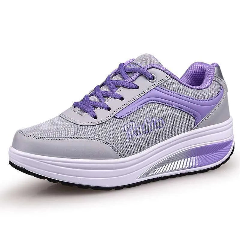 Women's grey powder travel sports shoes with 3-5cm heel and heelless design for spring wear