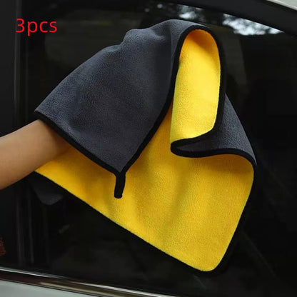 Two-color double-sided car wash towel for scratch-free cleaning, available in multiple sizes