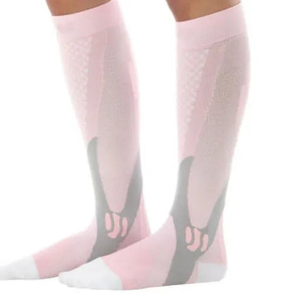 Graduated compression socks for men and women in black, designed for running and flight travel