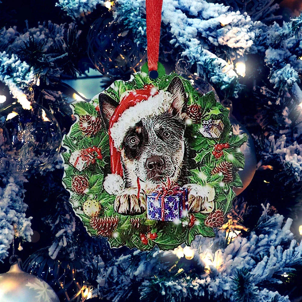 Hand-painted wooden Christmas ornament with geometric design and picture color