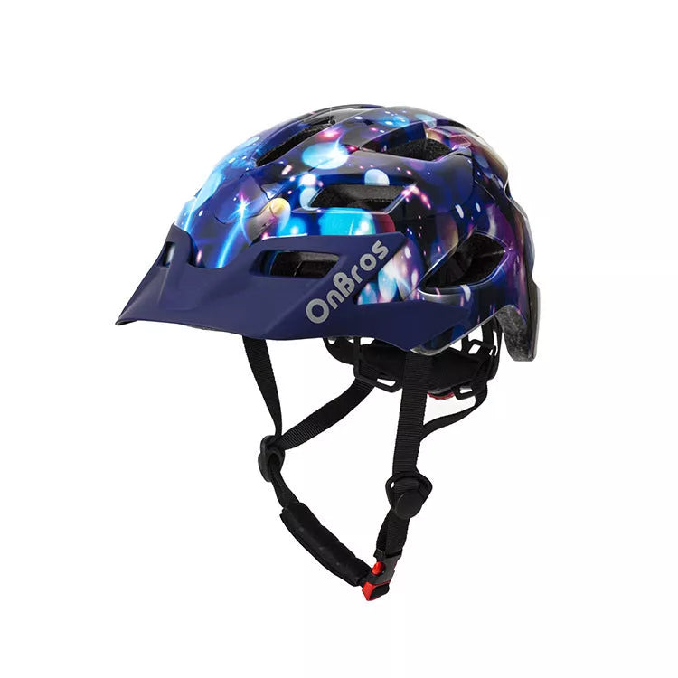 Children's bicycle and skateboard helmet in multiple colors, adjustable for a secure fit