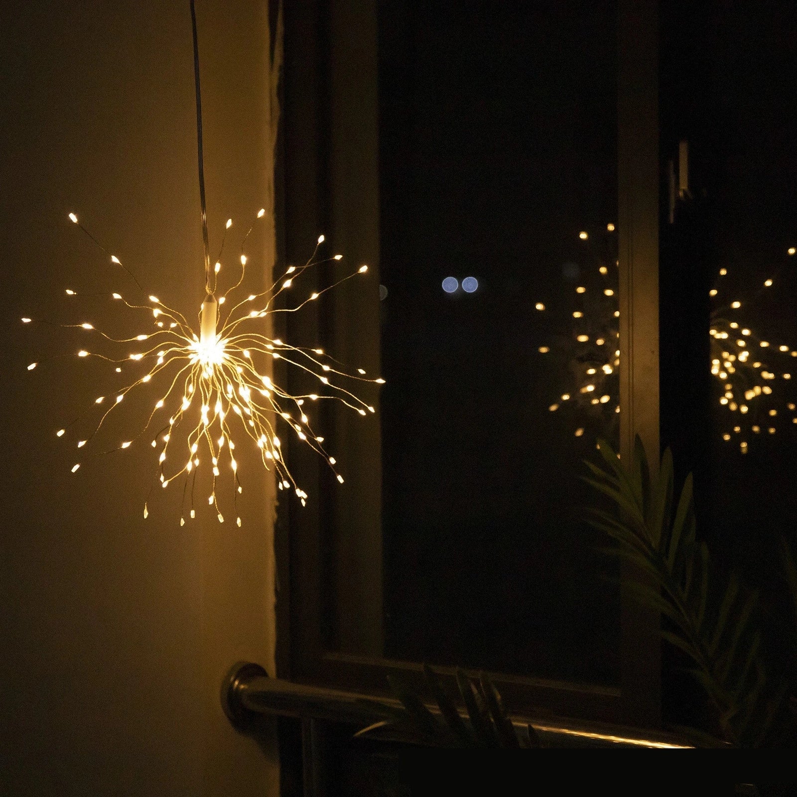 Outdoor waterproof dandelion string lights with copper wire and remote control in colour and warm colour options