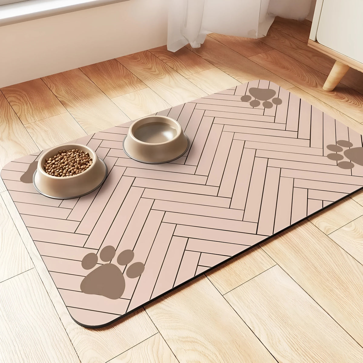Diatomite pet floor mat in blue colour under pet feeding bowls showing water absorption