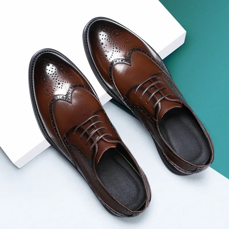 Men's black and brown brogue leather shoes with decorative perforations, business style formal footwear