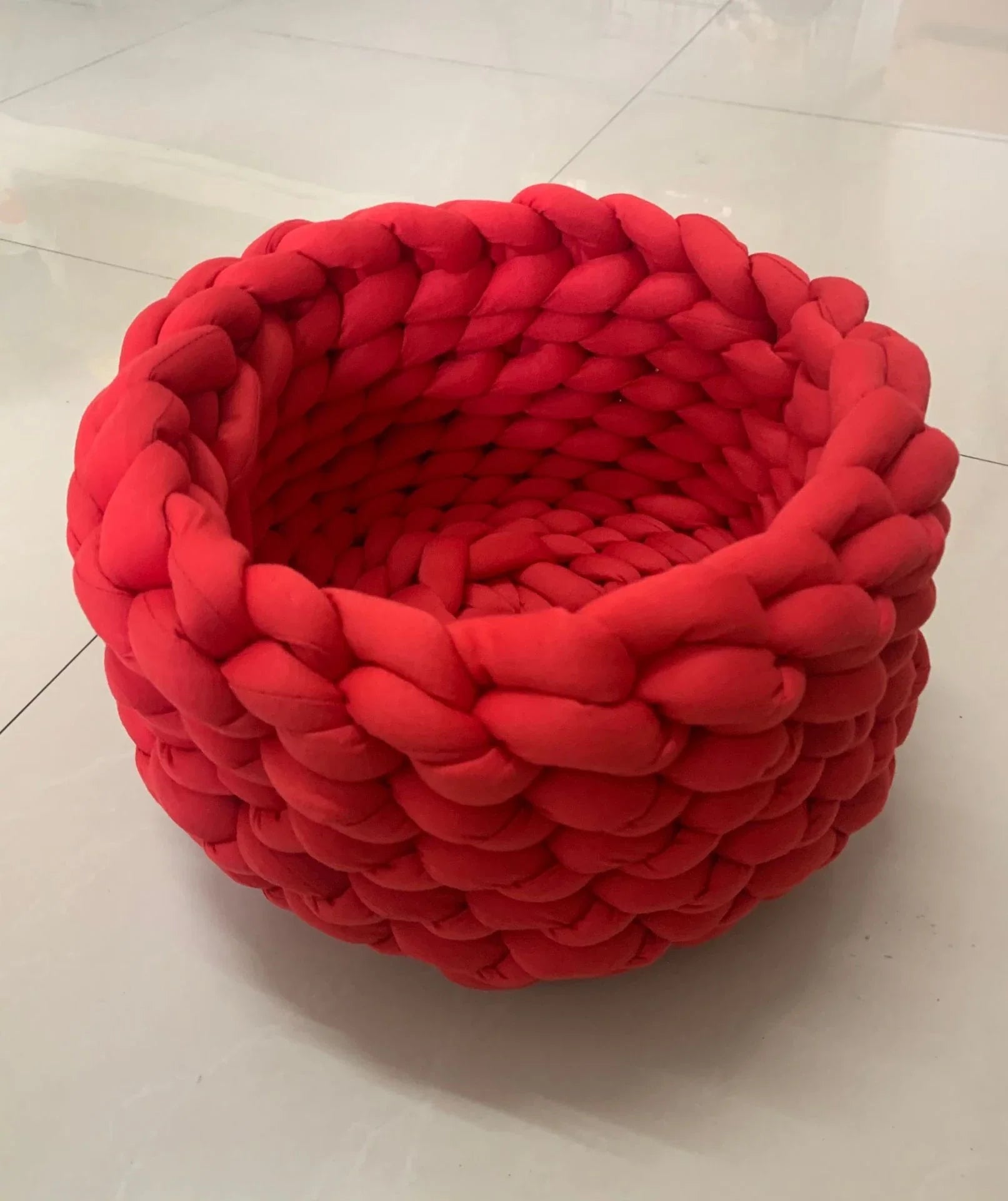 Soft, plush pet bed in various colors and sizes for cats and dogs to sleep comfortably