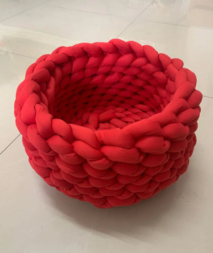 Soft, plush pet bed in various colors and sizes for cats and dogs to sleep comfortably