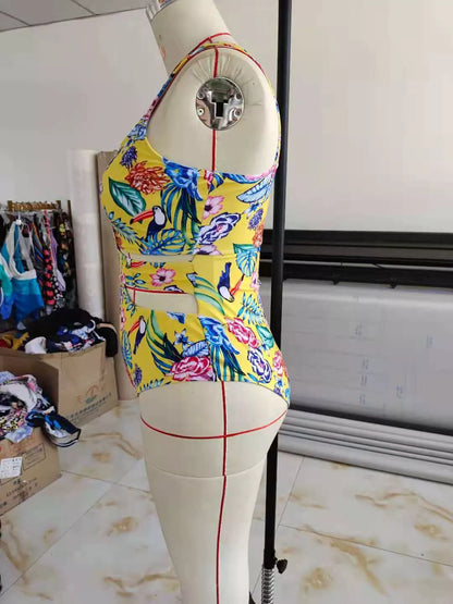 Plus size ethnic print one-piece swimsuit with high elasticity fabric