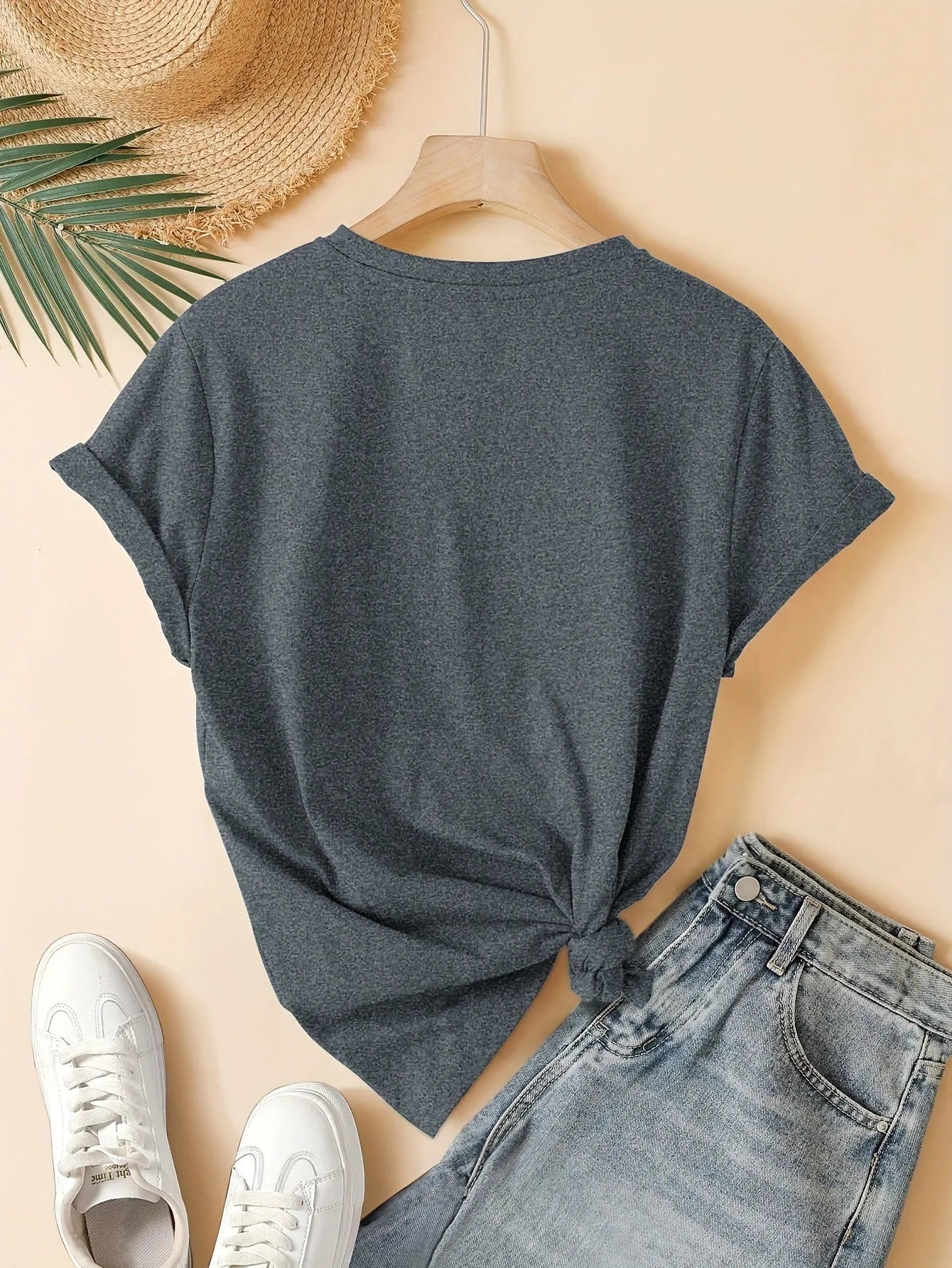 Women's dark gray pure cotton T-shirt with three heart art retro print, short sleeves and round neck.