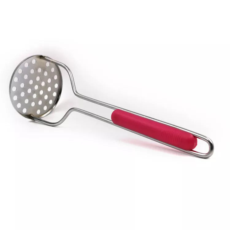 Manual potato masher with wooden handle and flower-shaped press for easy mashing