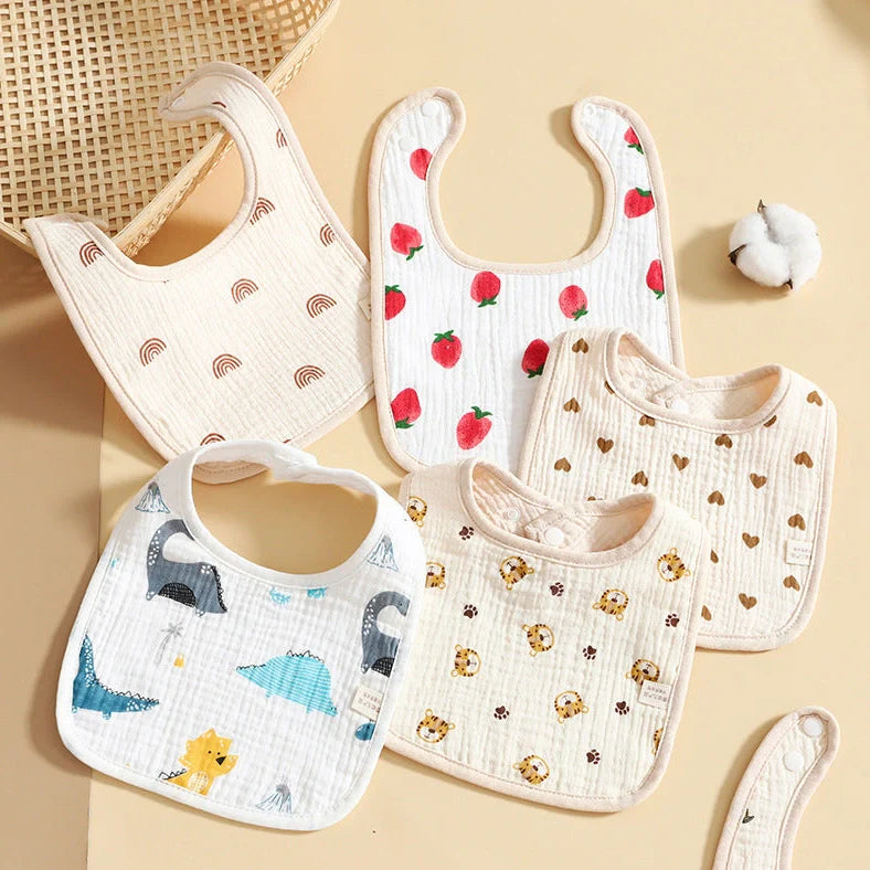 Pure cotton six-layer gauze baby U-shaped bib measuring 23×33cm with animal pattern design