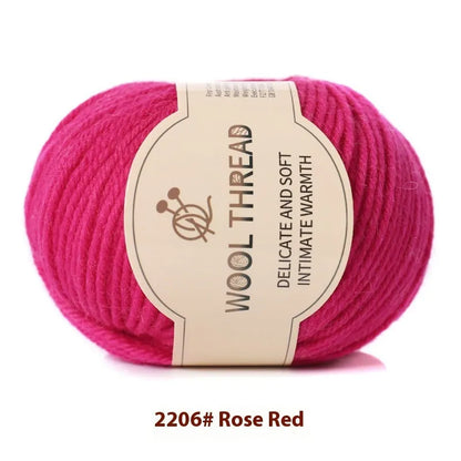 Hand-woven scarf sweater thread roll in domestic wool yarn for baby knitting projects with 10-needle compatibility