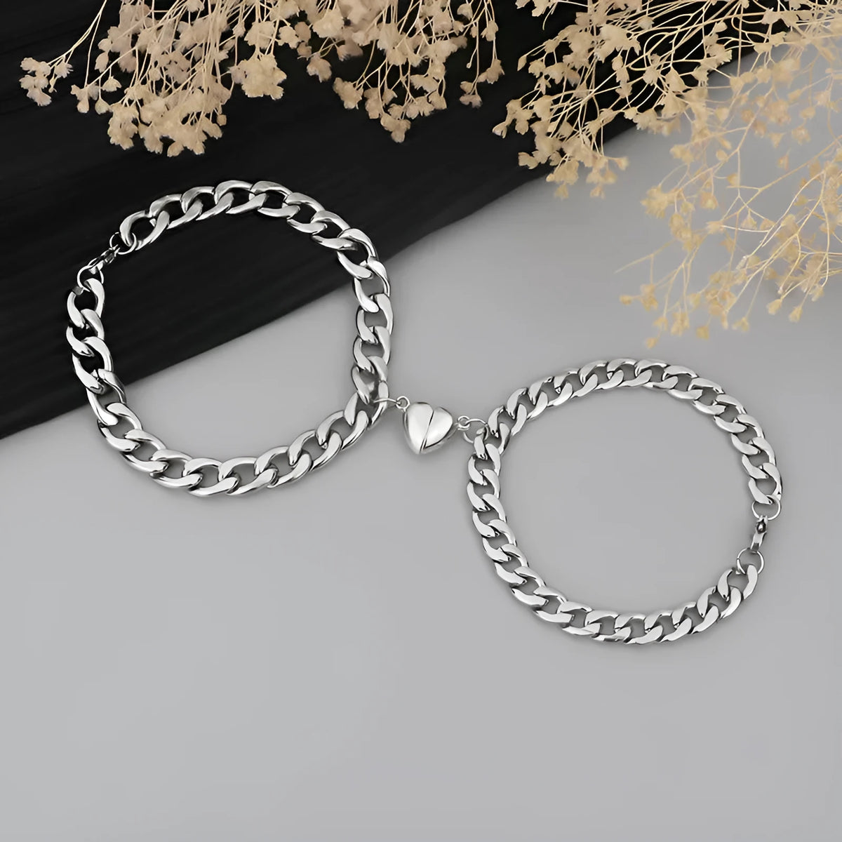 Silver magnetic couple bracelet with heart charm and NK chain, stainless steel and zinc alloy, 18cm or 20cm
