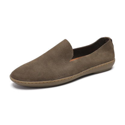 Men's handmade low-top shoes in khaki with wedge heel and rubber sole