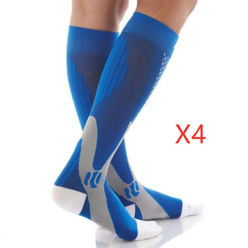 Graduated compression socks for men and women in black, designed for running and flight travel