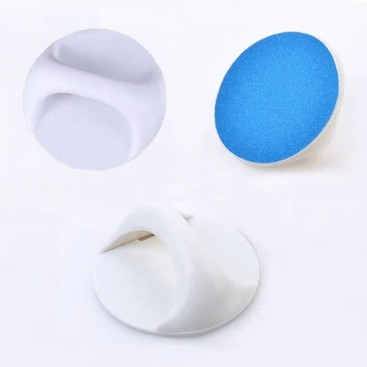Dog nail file board with ergonomic handle and sandpaper surface, 85mm by 85mm in size