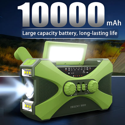 3-in-1 portable emergency radio in green or orange, 8cm x 9.5cm x 6.5cm, with hand crank, solar charging and 10000mAh power bank.