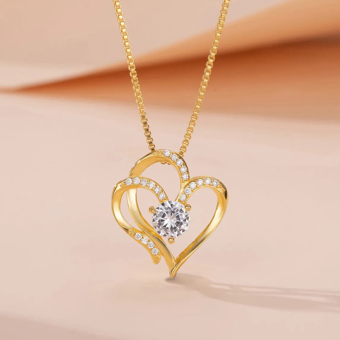 Women's heart-shaped 925 silver necklace with choice of gold plating colours.
