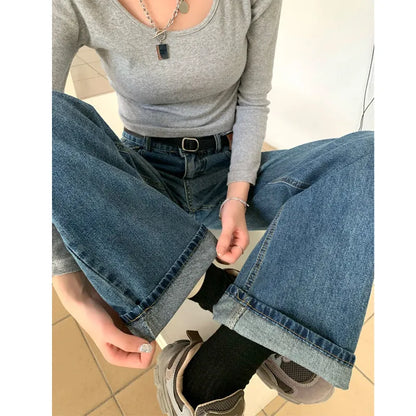 Women's high-waist retro straight jeans in retro blue colour, showing front and back views with 100% cotton denim detail