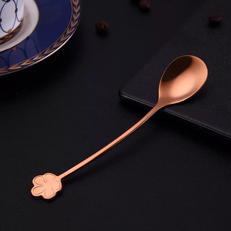 304 stainless steel gold plated dessert spoon with floral design
