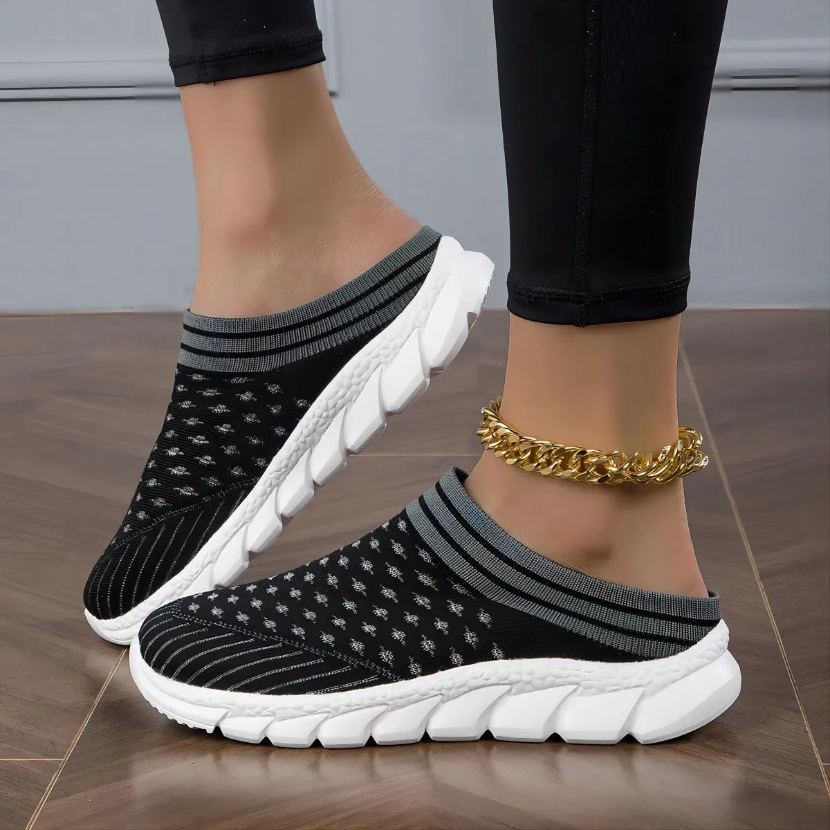 Women's black Flyknit semi-slipper shoes with striped pattern and hollowed-out design on viscose sole
