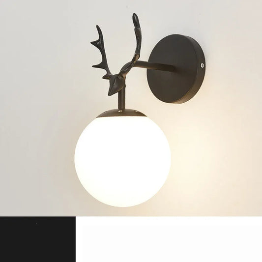 Round glass wall lamp with E27 holder showing light diffusion and 30×21×22cm packaging