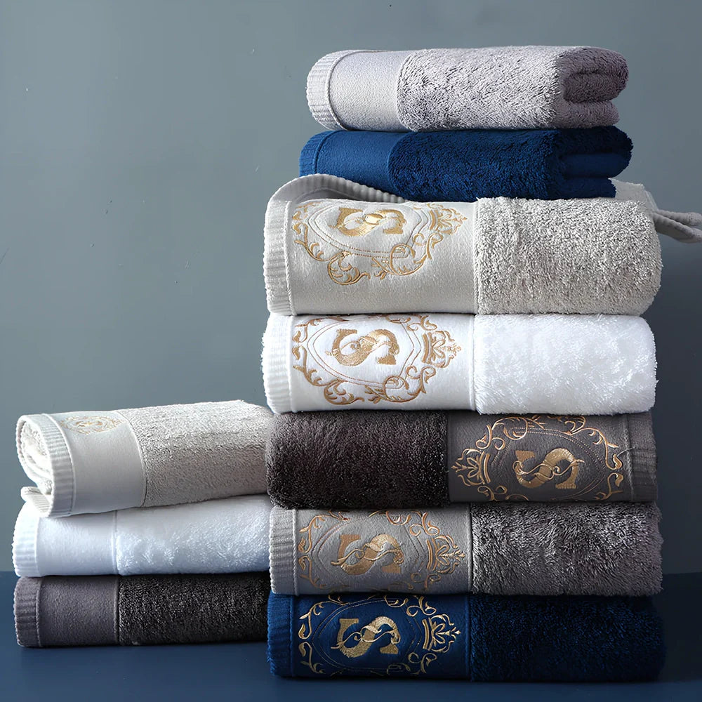 Pure cotton bath towel with spiral hair construction measuring 80x160cm in business grey colour