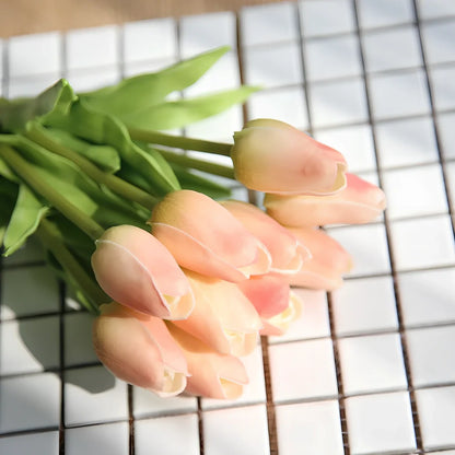 Artificial flower arrangement with 2.7cm diameter head and 11cm leaves in champagne colour
