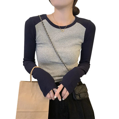 Women's casual oversized top in dark blue with princess sleeves and embroidery, made from viscose fibre