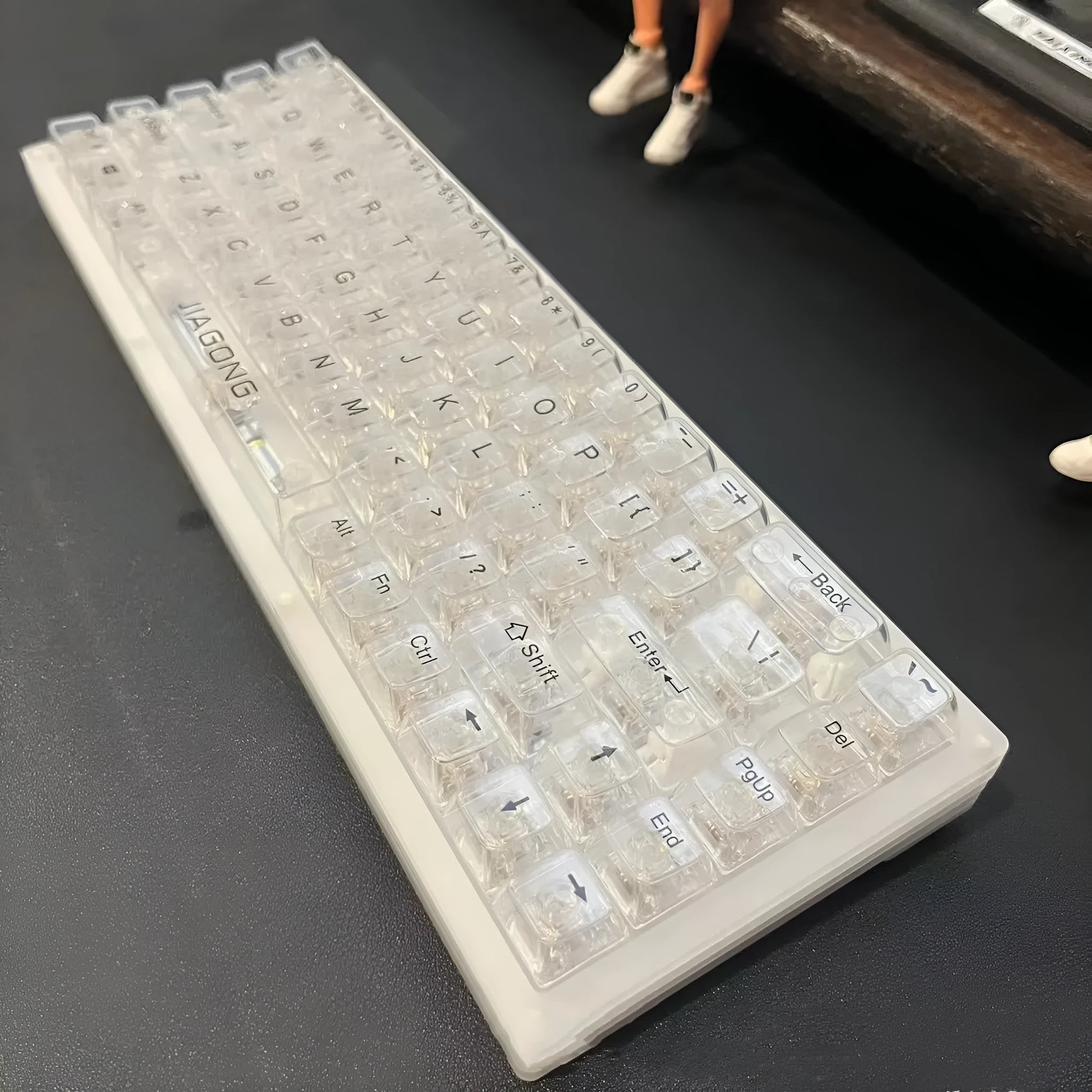 Full set of 132 transparent plastic key caps for mechanical keyboard replacement