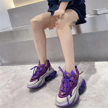 Women's leather sports shoes with thick soles and cross-tie fastening in multiple colours