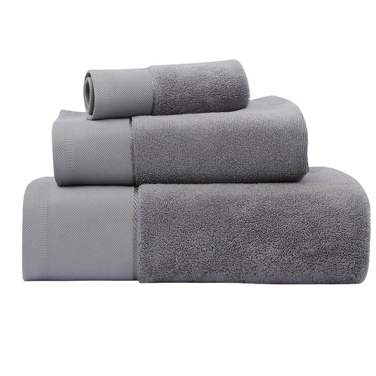 70x140cm cotton bath towel in blue with plush texture from combed yarn construction