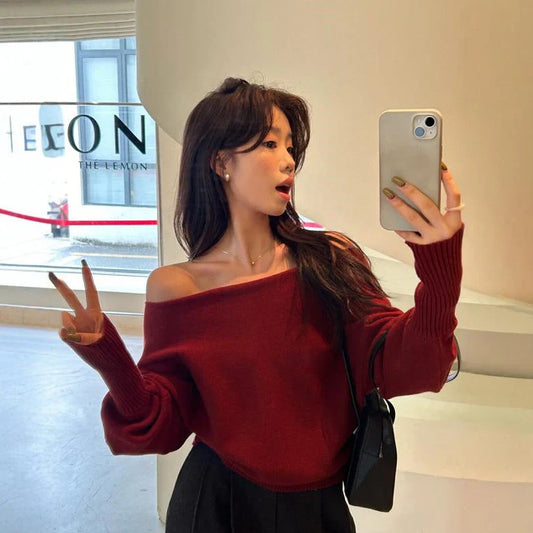 Women's viscose fibre pullover blouse with long sleeves in carbon grey colour showing regular sleeve construction