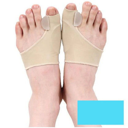 Big Foot Valgus Corrector in skin tone and white, showcasing its lightweight design and protective cover.