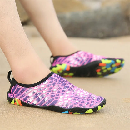 Beach wading shoes in blue with Lycra elastic fabric upper and EVA midsole, sizes 35-46