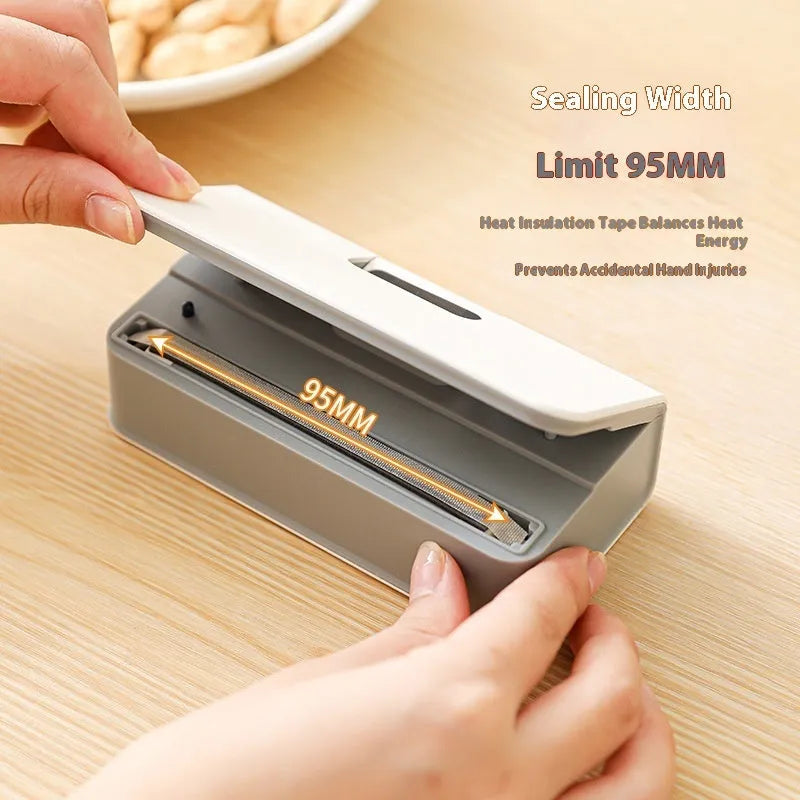 Portable mini sealing machine in blue colour with 4cm sealing bar for plastic bags
